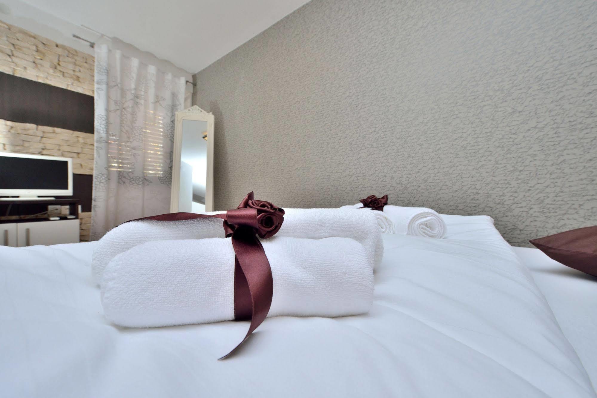 זאדאר Apartments Donat מראה חיצוני תמונה