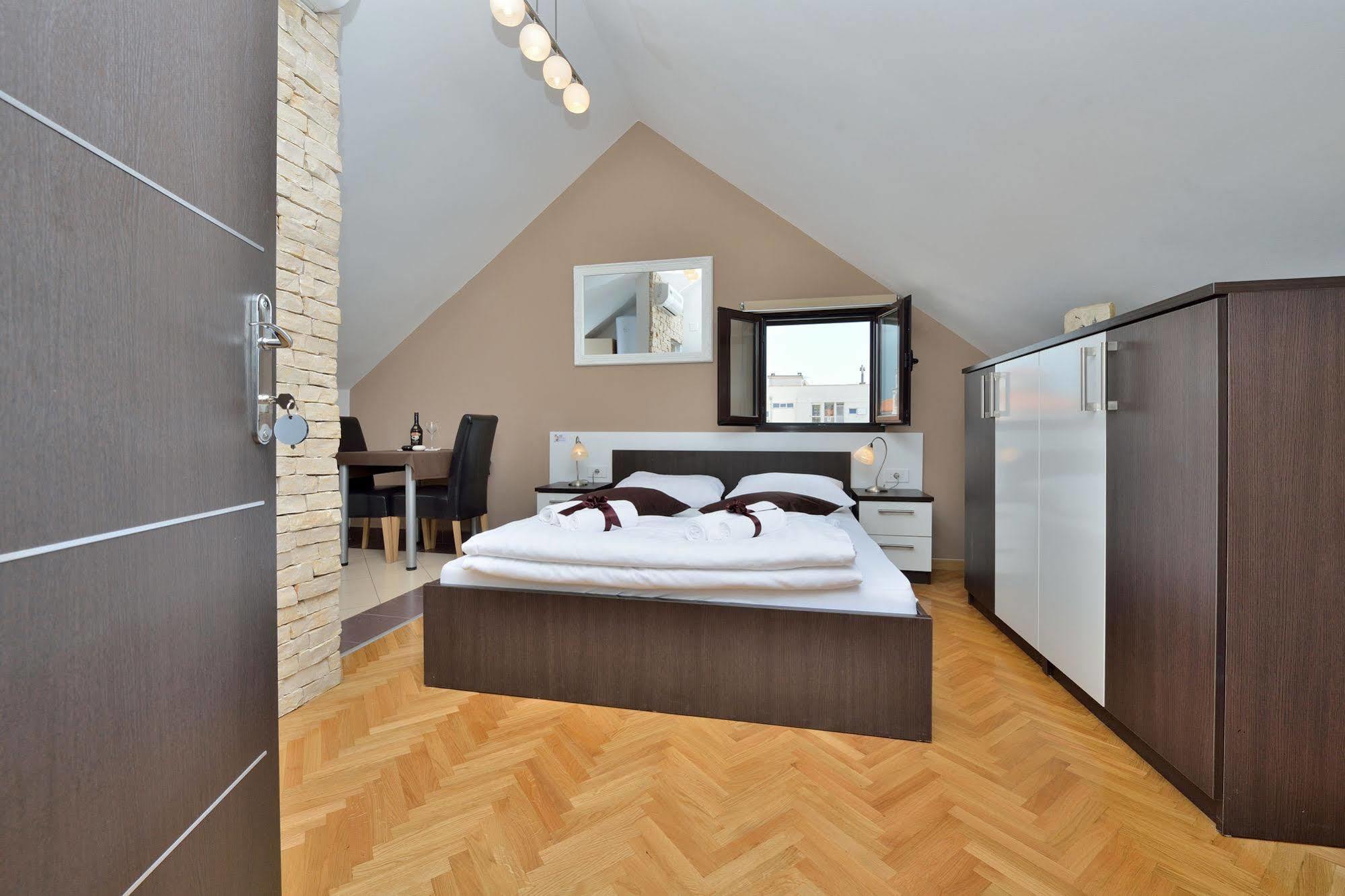 זאדאר Apartments Donat מראה חיצוני תמונה